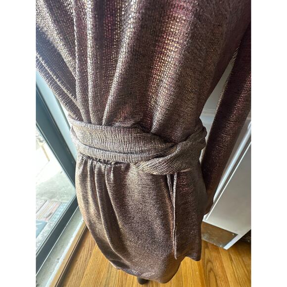 City Studio Gold Metallic Twist-Front Long Sleeve Mini Dress – Juniors 7 - Picture 3 of 9